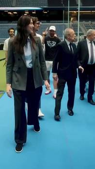 跨界联动！贝林厄姆和库尔图瓦与纳达尔、辛纳、斯瓦泰克切磋网球